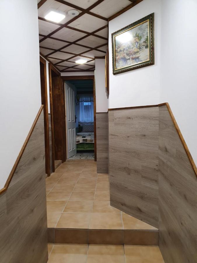 Kashtata s Paraklisa Borovo  Bagian luar foto