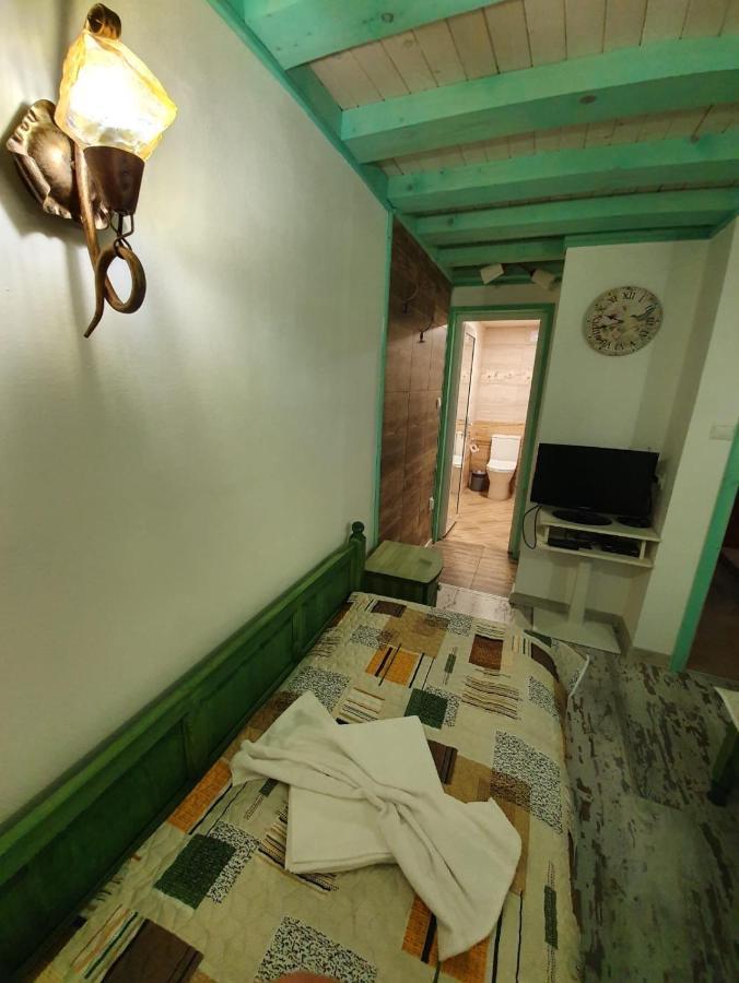 Kashtata s Paraklisa Borovo  Bagian luar foto